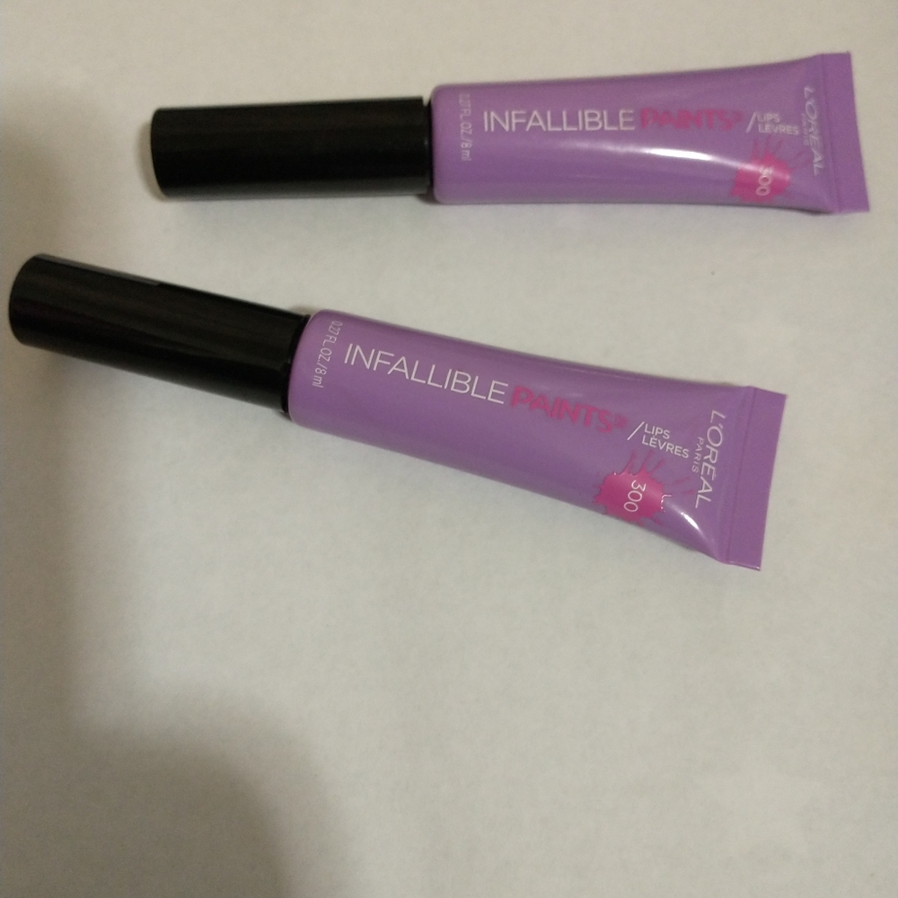 2 L'Oreal Paris Infallible Paints Lips.300 Lilac